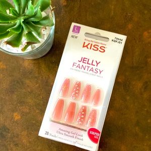 Kiss Jelly Fantasy Nails.